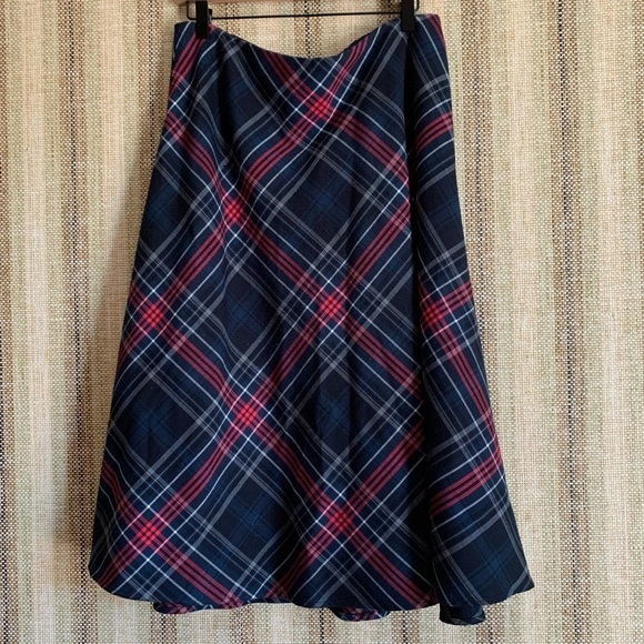 Evan Picone Dresses & Skirts - Evan Picone Stretch MIDI Flare Skirt Bottom Women Clothing Size 12 Plaid Fashion